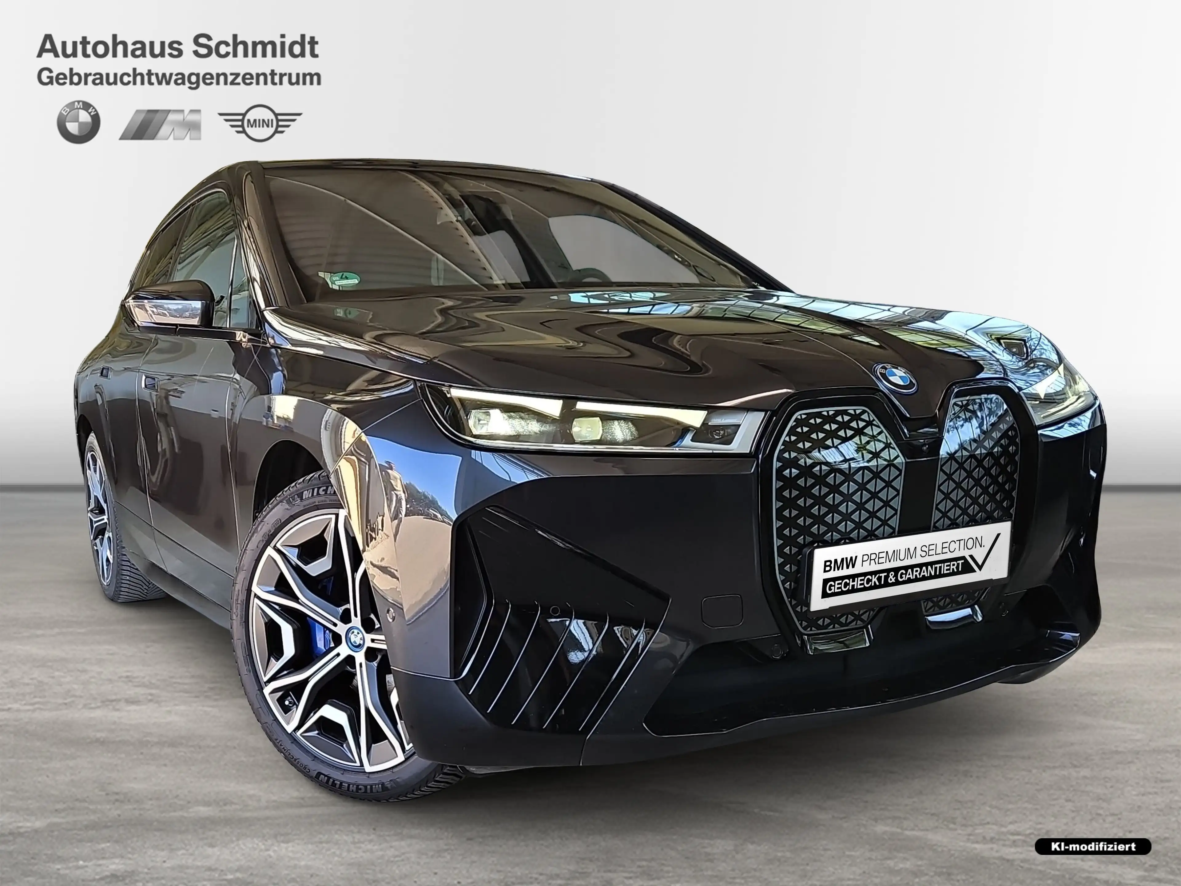 BMW iX xDrive40 *Sportpaket*22"*LC Prof.*HUD*H/K*AHK*SkyL — photo 6