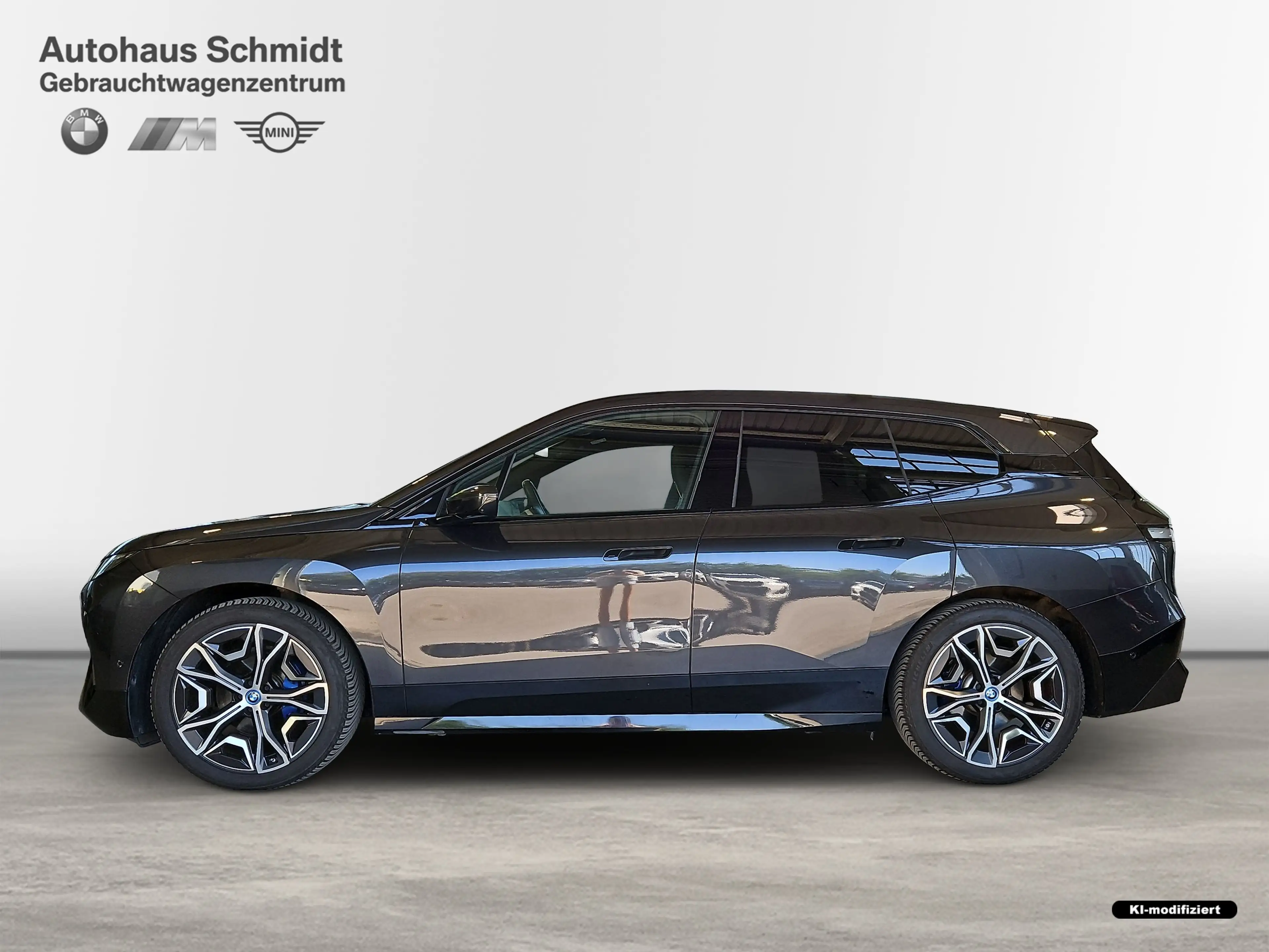 BMW iX xDrive40 *Sportpaket*22"*LC Prof.*HUD*H/K*AHK*SkyL — photo 2