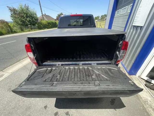Nissan Navara view 6