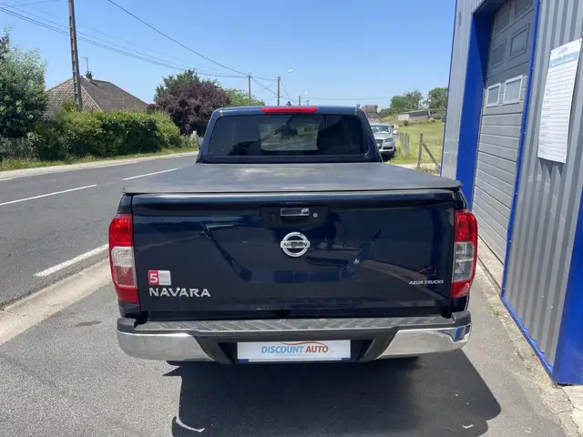 Nissan Navara view 4