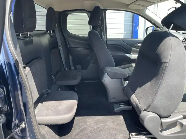 Nissan Navara view 12