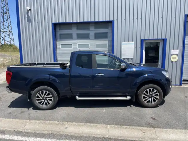 Nissan Navara view 9