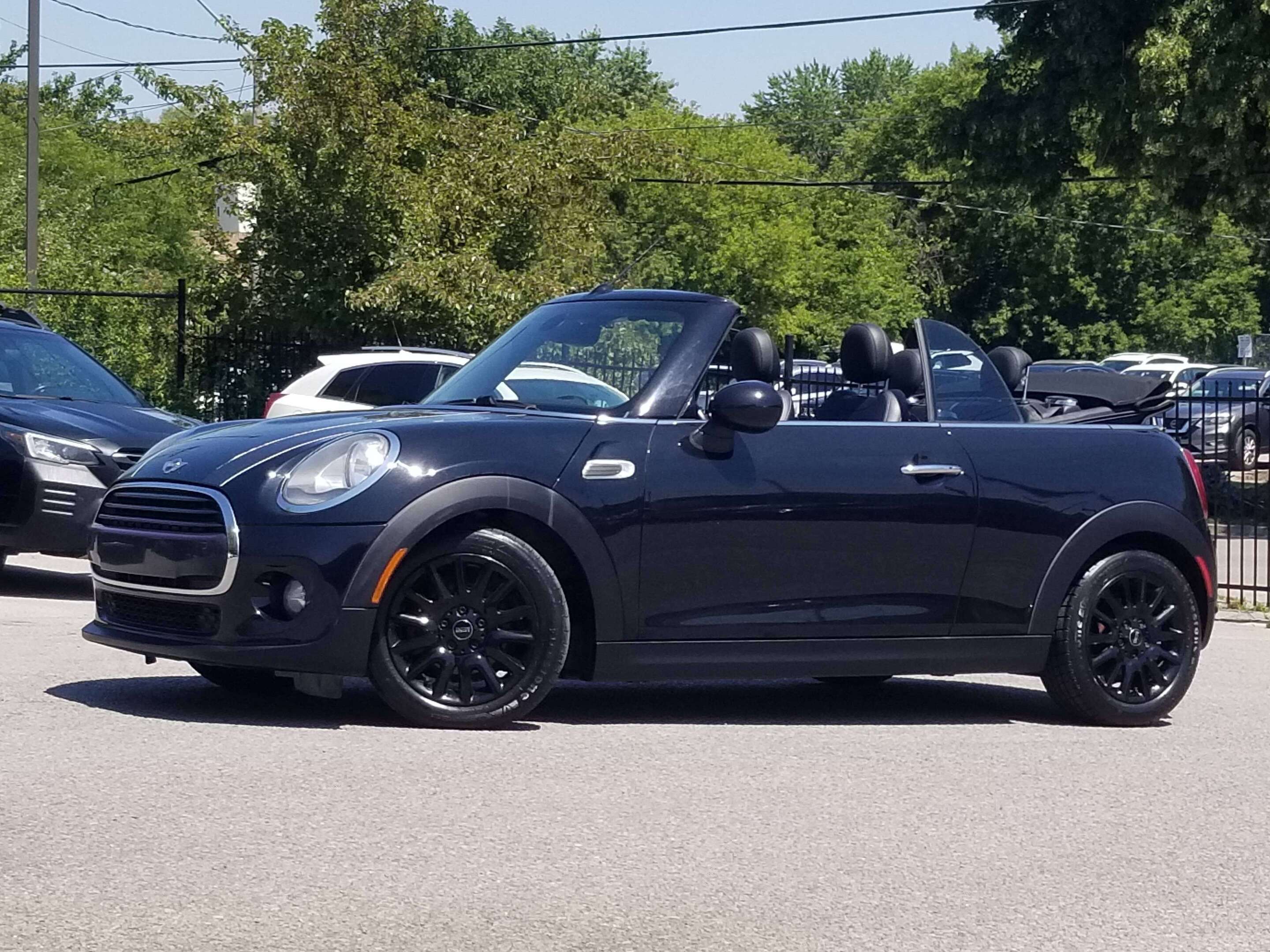 2017 MINI Convertible CONVERTIBLE*SPORT SEATS*PARK ASSIST*PUSH START