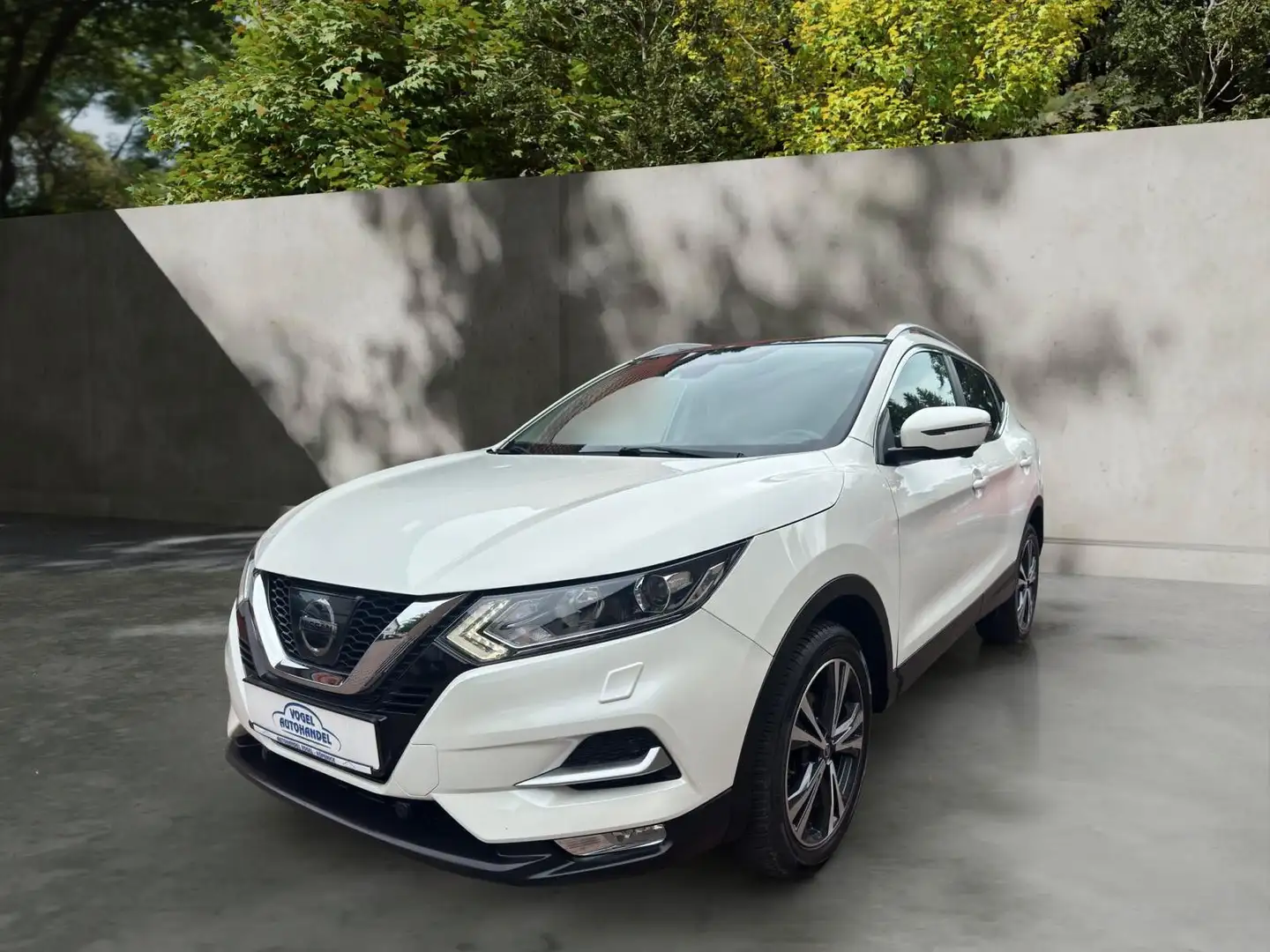 Nissan Qashqai N-Connecta*AUT.*CAM*SITZHZG* Wit - 1