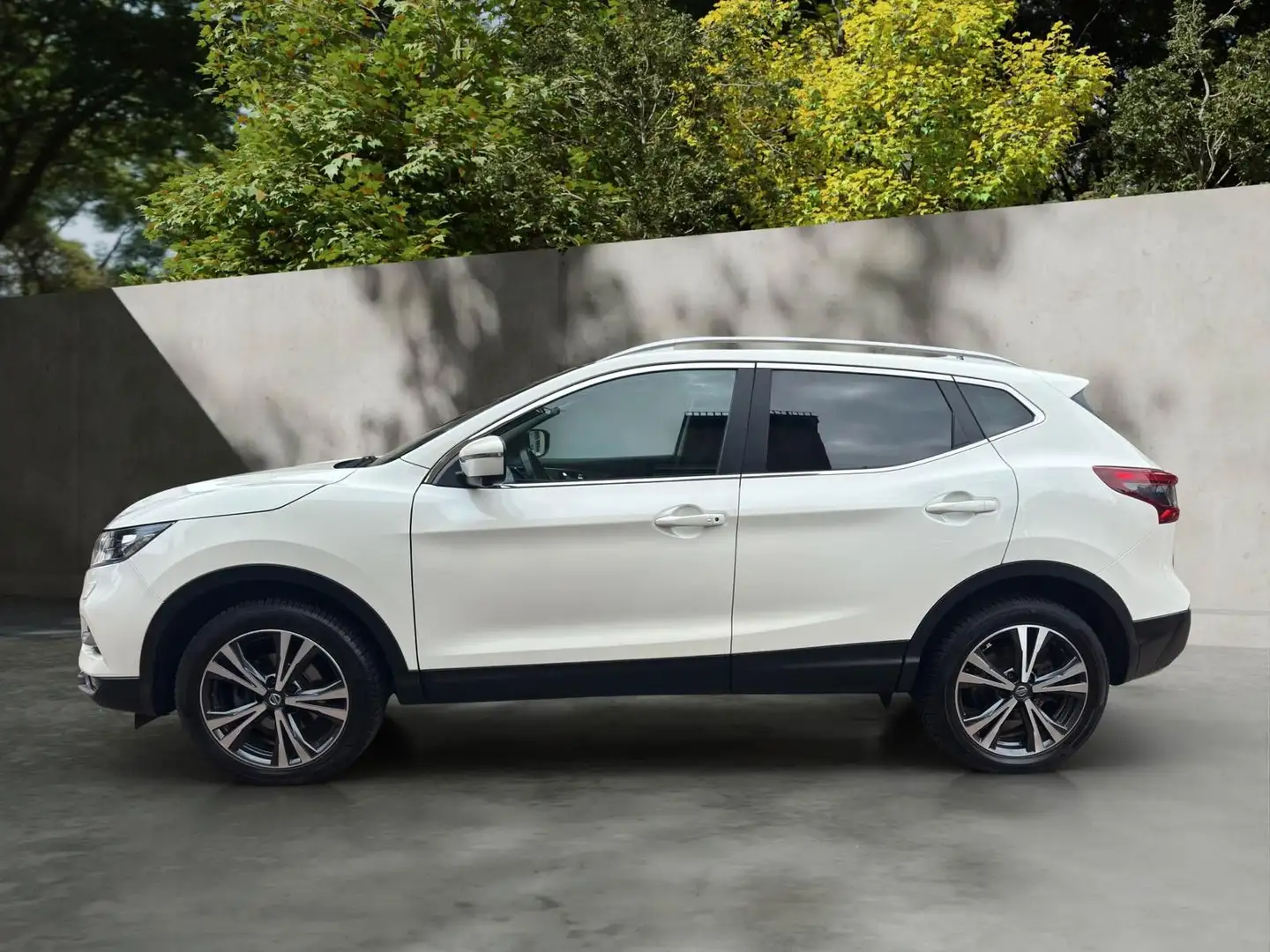 Nissan Qashqai N-Connecta*AUT.*CAM*SITZHZG* Wit - 2