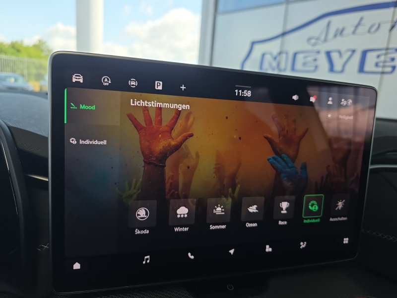 Skoda Kodiaq Sportline 1,5TSI aAHK/7-Sitzer/Pano/Matrix/Navi — photo 46