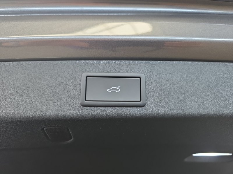 Skoda Kodiaq Sportline 1,5TSI aAHK/7-Sitzer/Pano/Matrix/Navi — photo 21