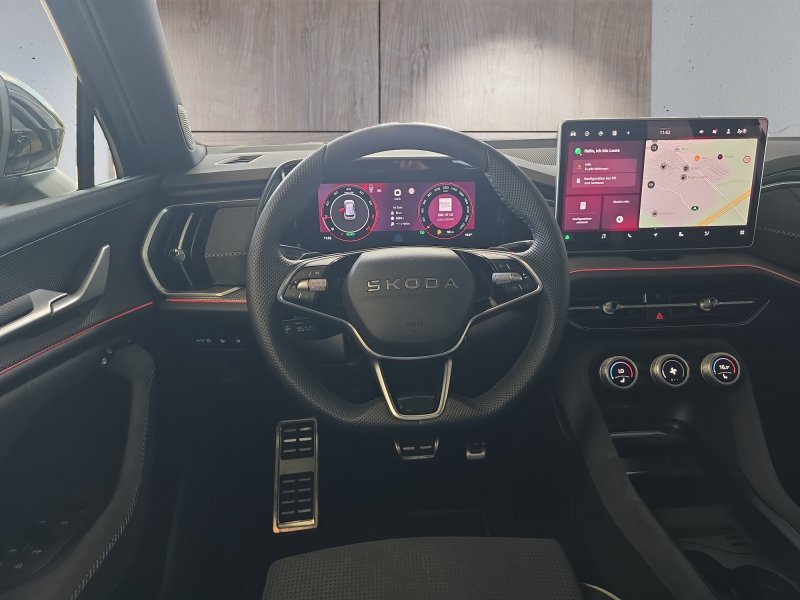 Skoda Kodiaq Sportline 1,5TSI aAHK/7-Sitzer/Pano/Matrix/Navi — photo 12
