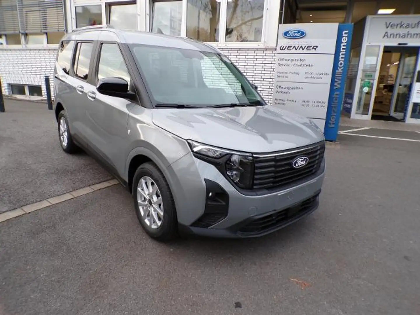 Ford Tourneo Courier Titanium Winterpaket / 5 Jahre FGS Silber - 1