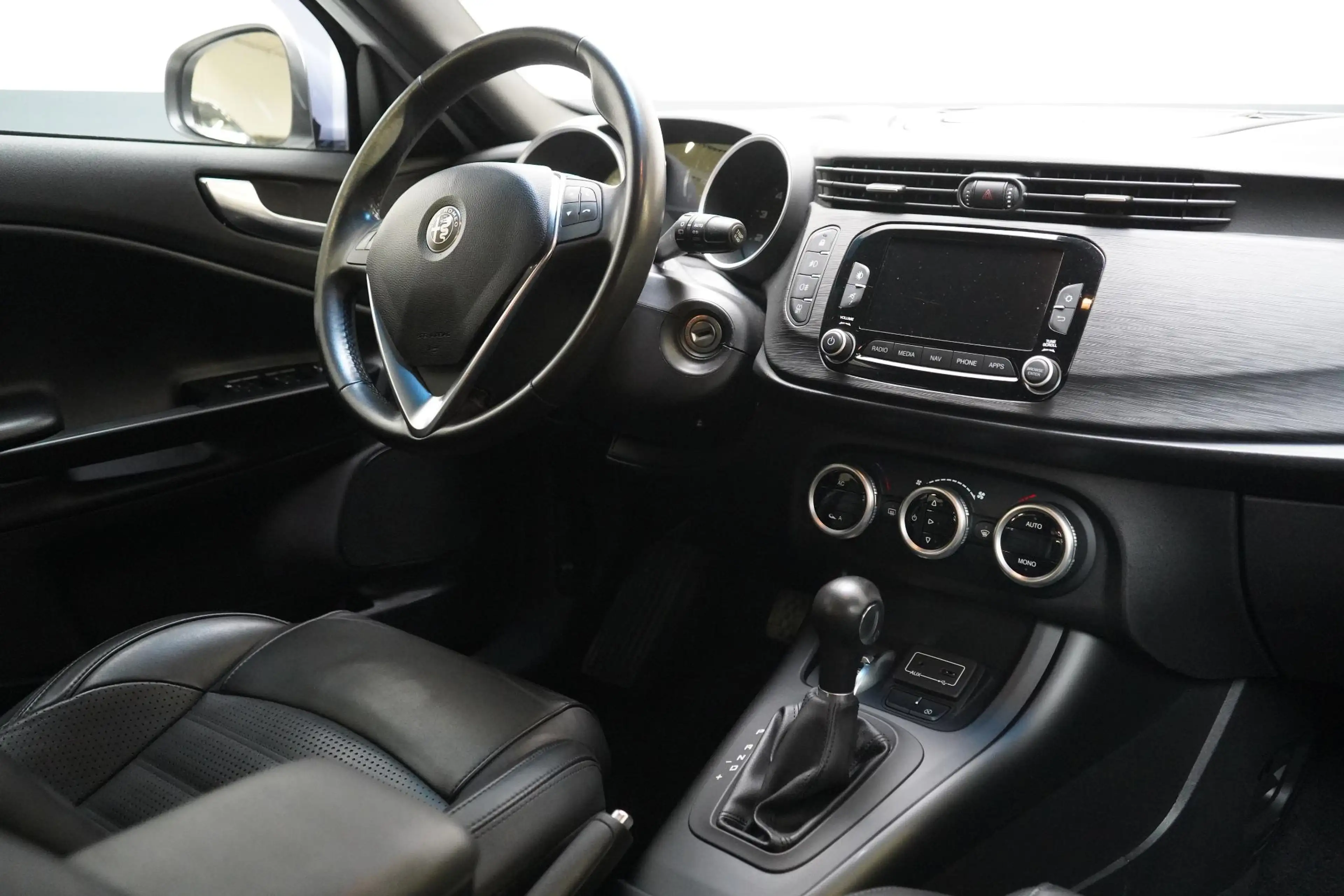 Alfa Romeo Giulietta 1.4 Turbo MultiAir Super | Leder | Stoelverwarming — photo 4