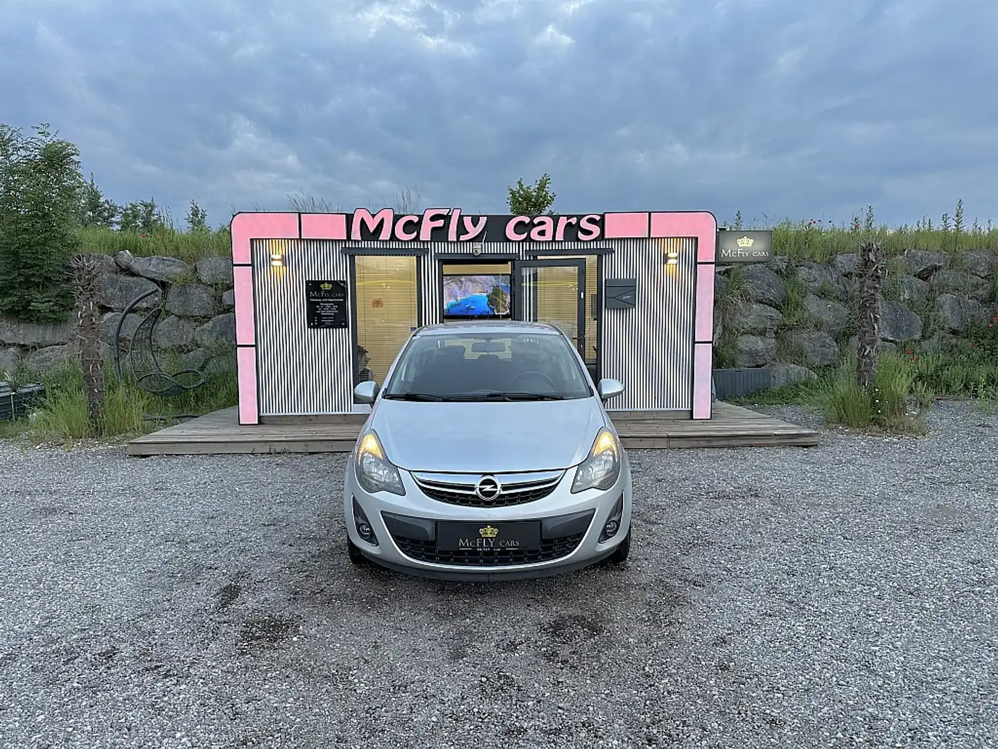 Opel Corsa 1,2 Ecotec Cosmo Grijs - 2