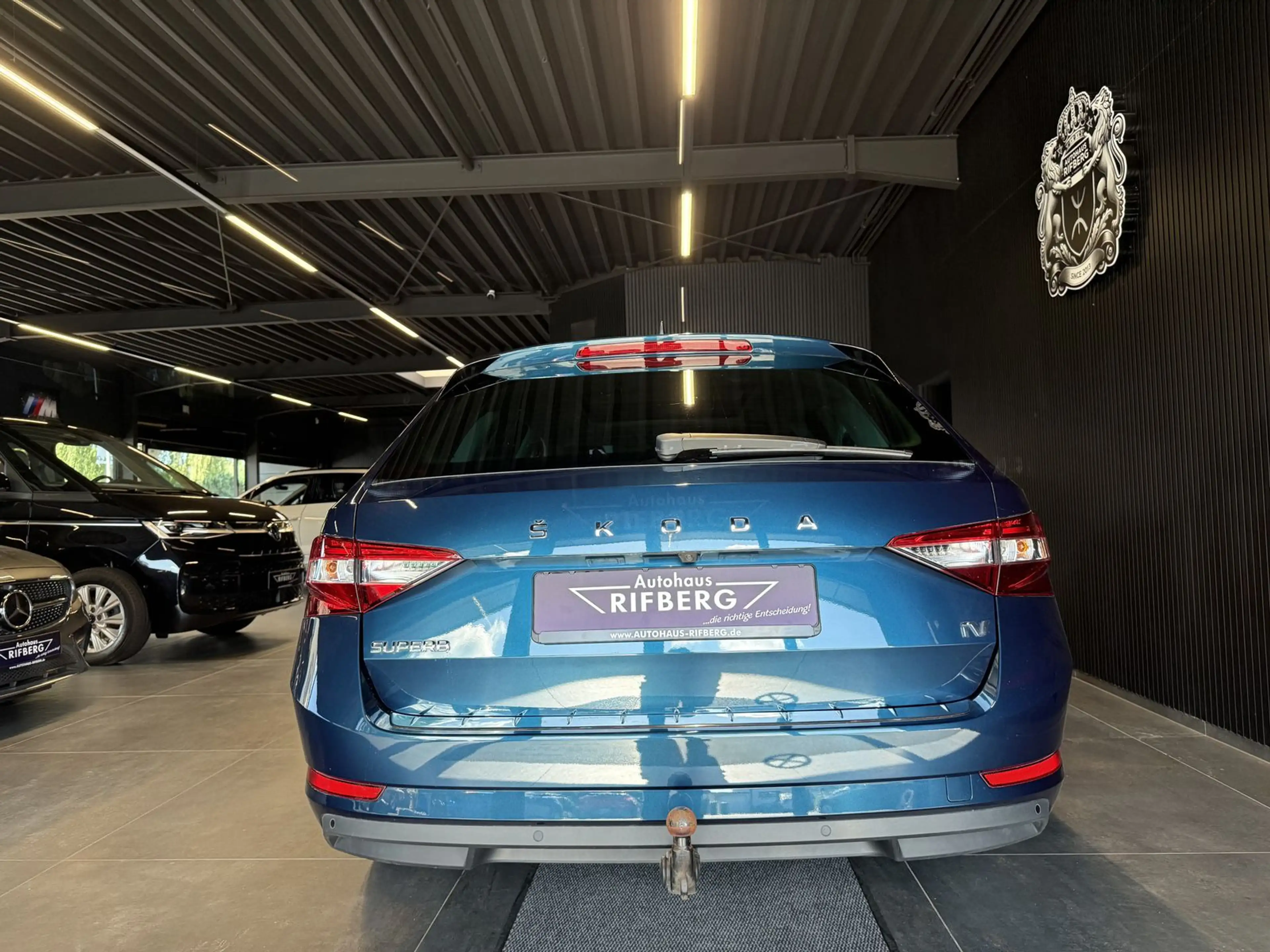 Skoda Superb Ambition iV AHK/Pano/DCC/ACC/Kamera/Navi — photo 5