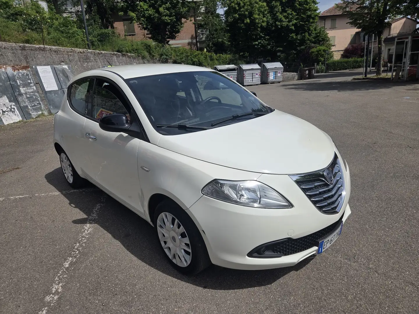 Lancia Ypsilon 1.2 8v Platinum ecochic Gpl 69cv - 1