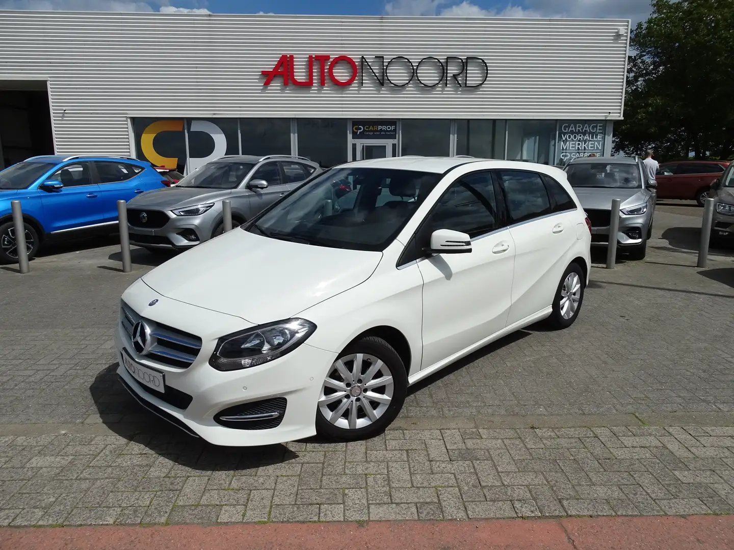 Mercedes-Benz B 180 d AUTOMAAT SPORT*NAVI*PDC*CAM*CR.CTR.*... Blanc - 1