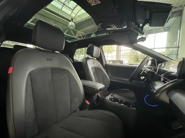 Hyundai Ioniq 5 view 12