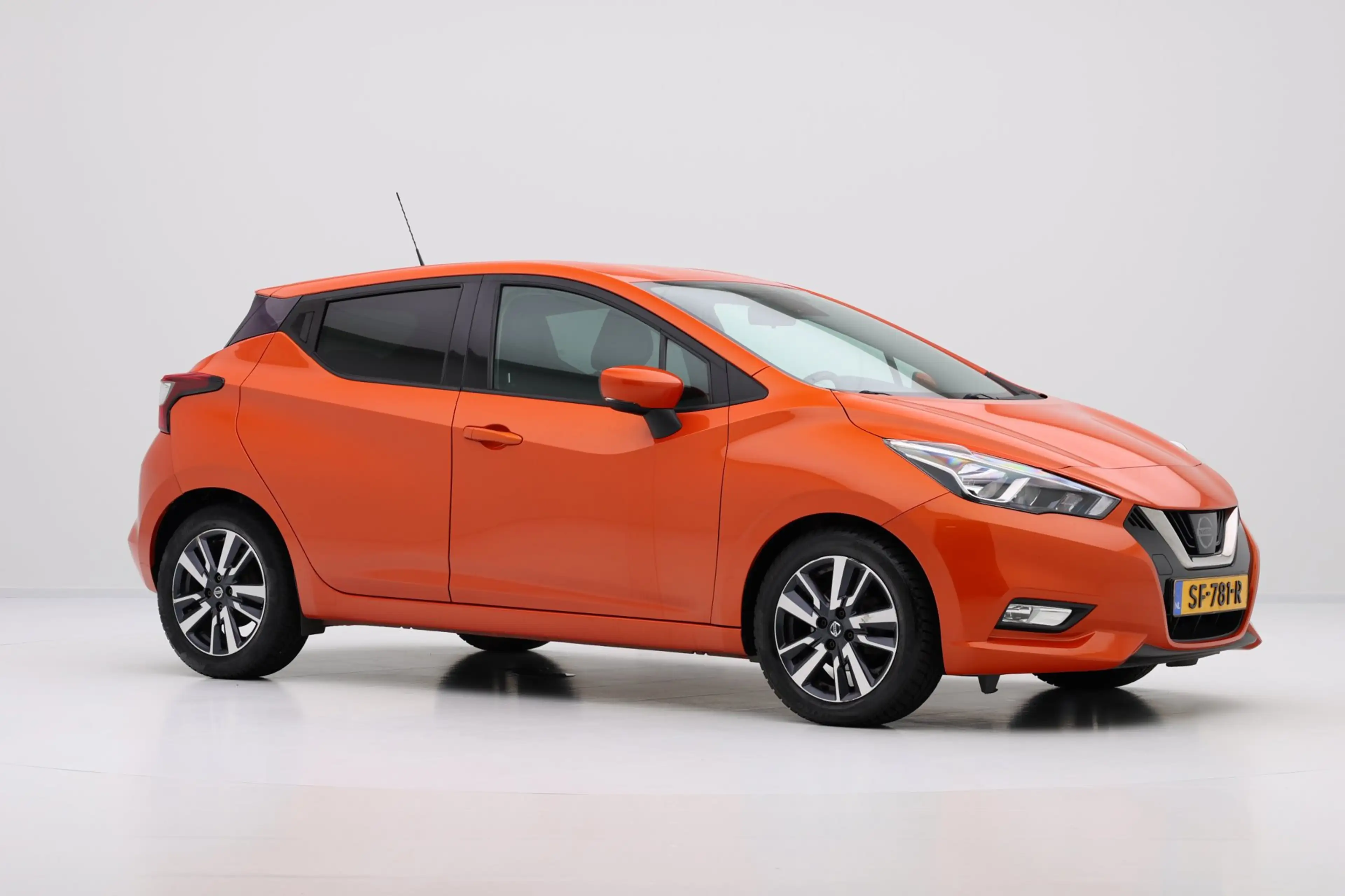 Nissan Micra 0.9 IG-T N-Connecta Navi|Cam|Clima|LMV — photo 4