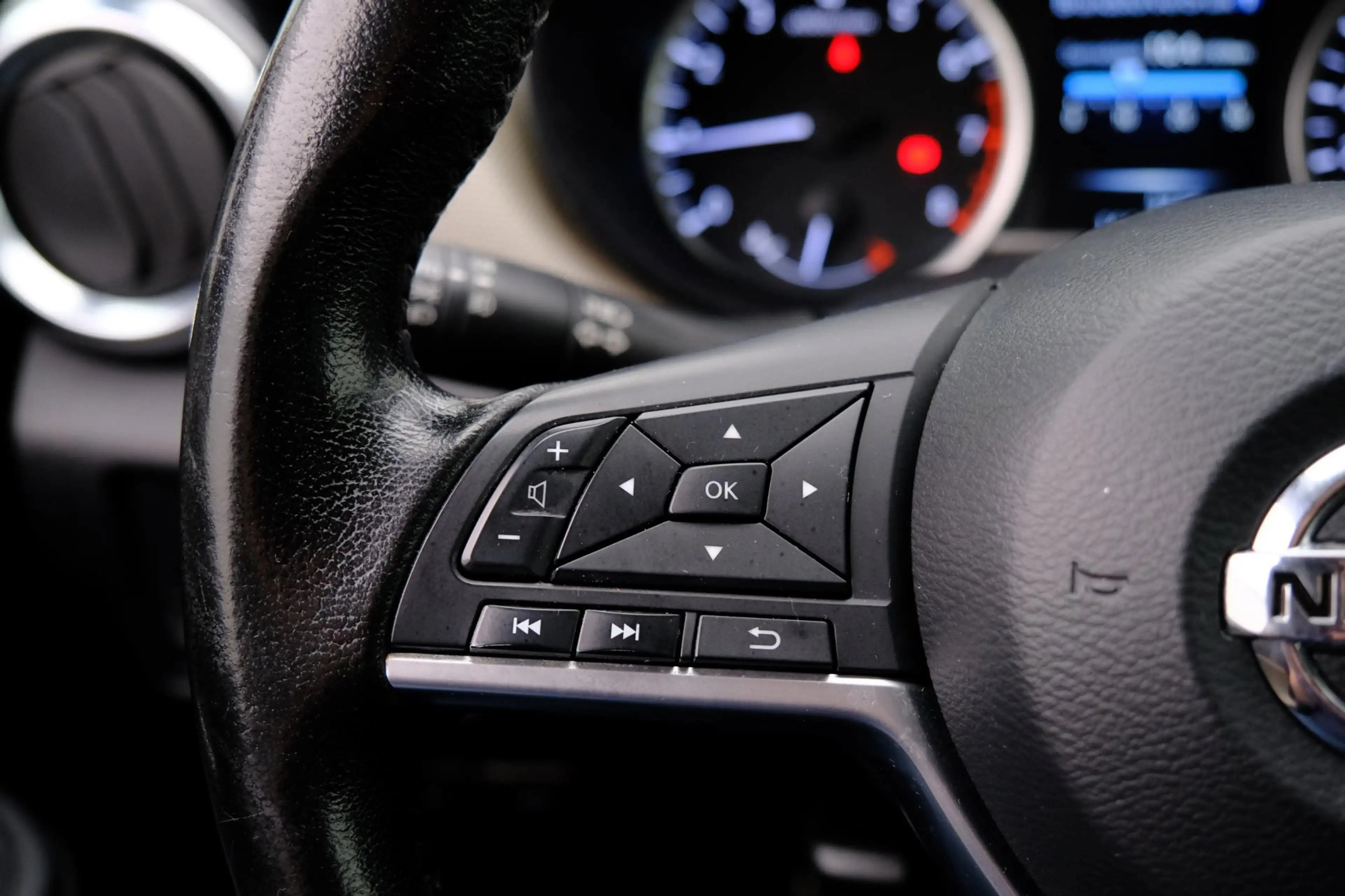 Nissan Micra 0.9 IG-T N-Connecta Navi|Cam|Clima|LMV — photo 20
