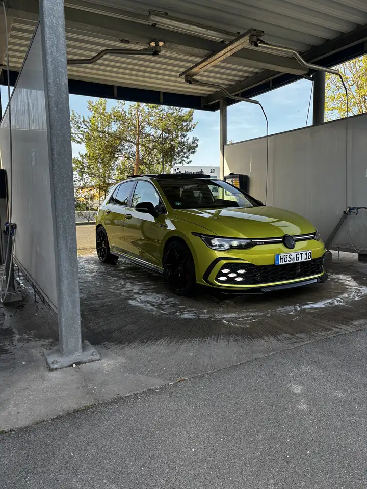 Volkswagen Golf GTI