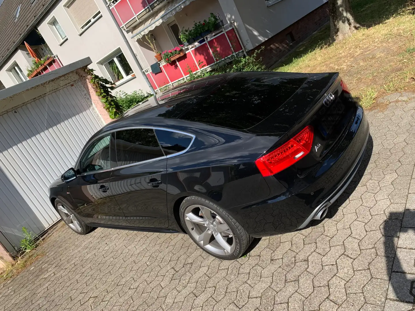 Audi A5 1.8 TFSI (106kW) Schwarz - 2