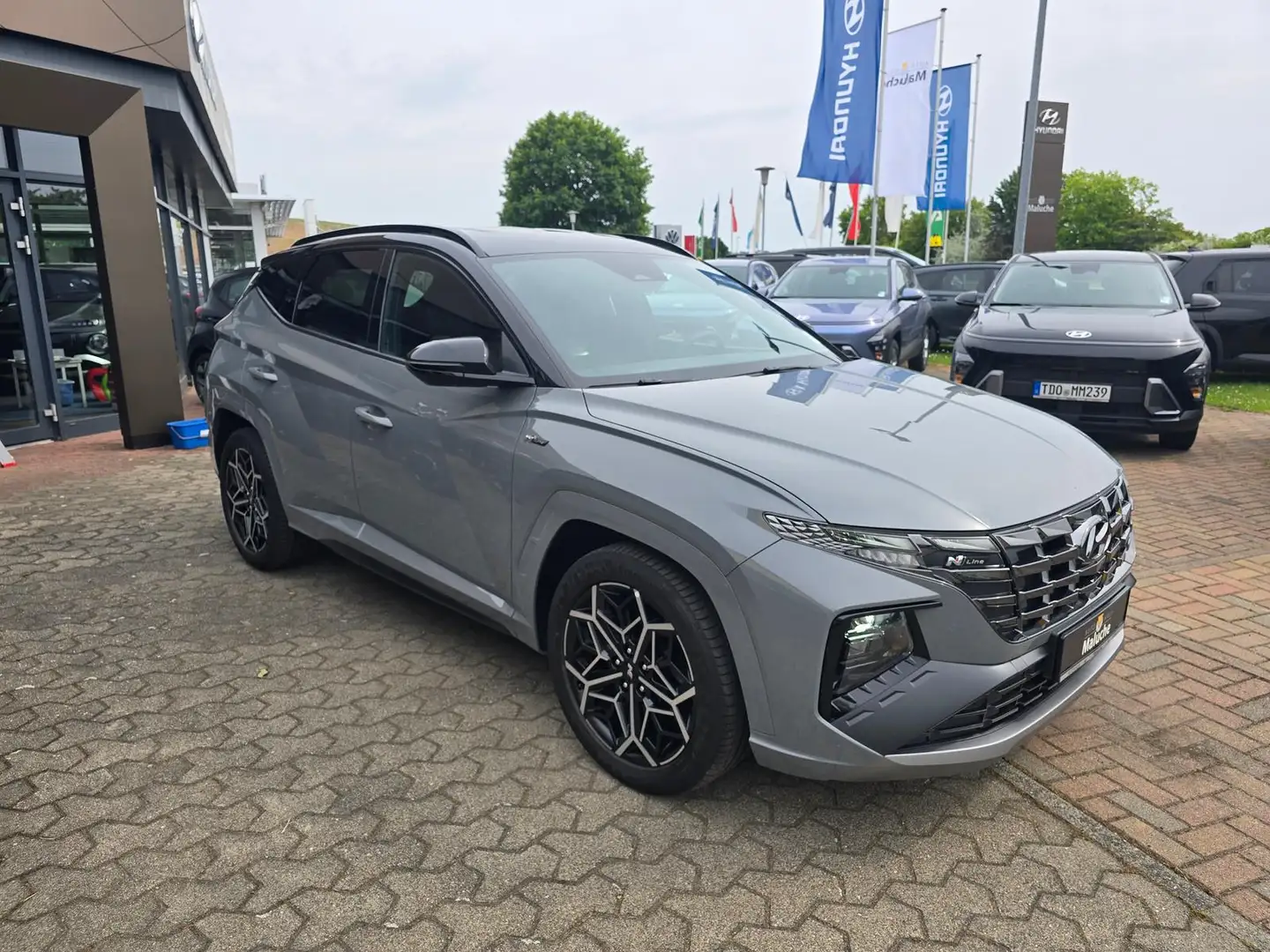 Hyundai TUCSON N Line 2WD+Navi+Automatik+LED+3 J. Garantie+ Grau - 2