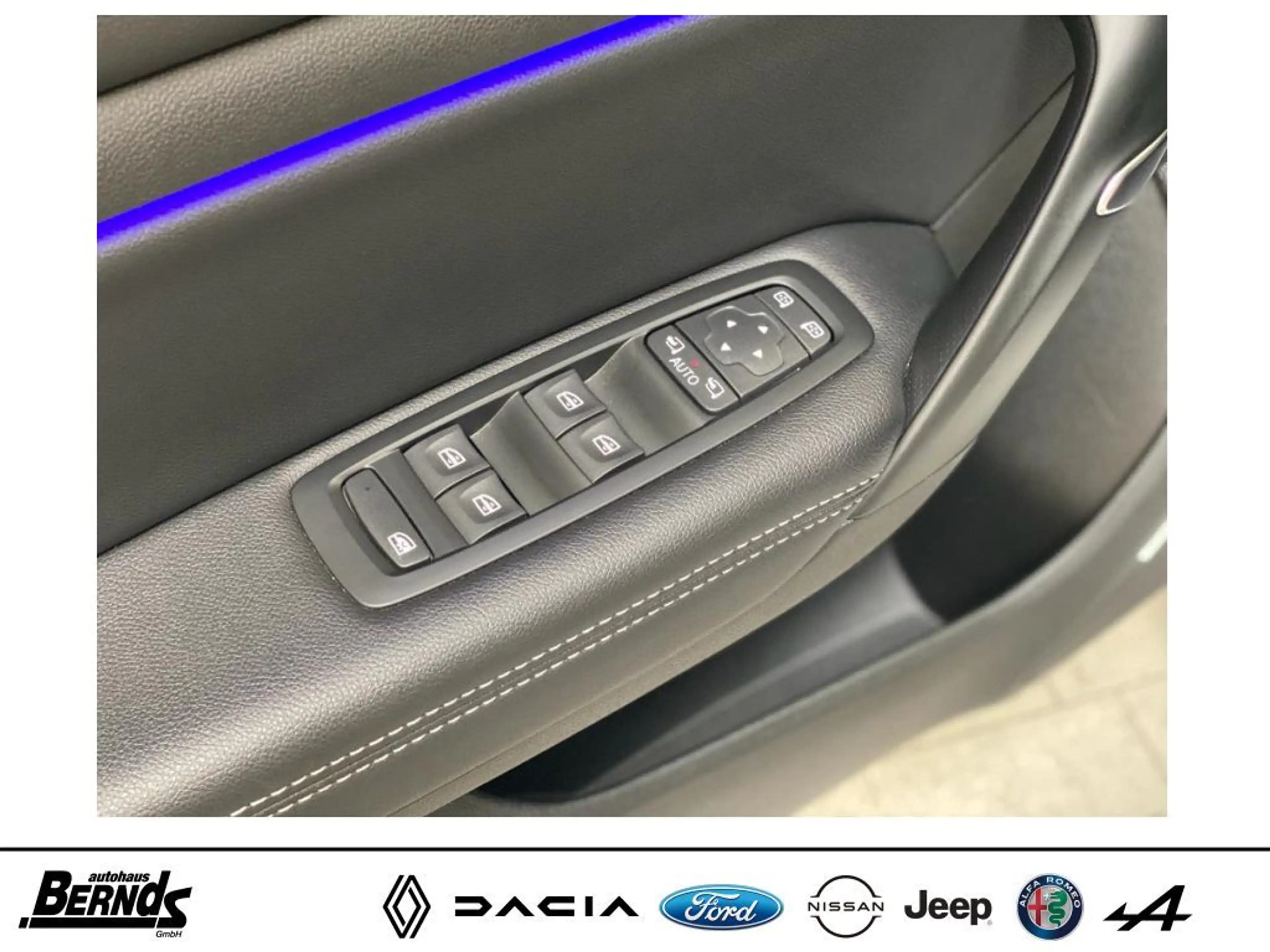 Renault Megane Grandtour TCe 140 GPF BOSE EDITION Easy-Parking — photo 11
