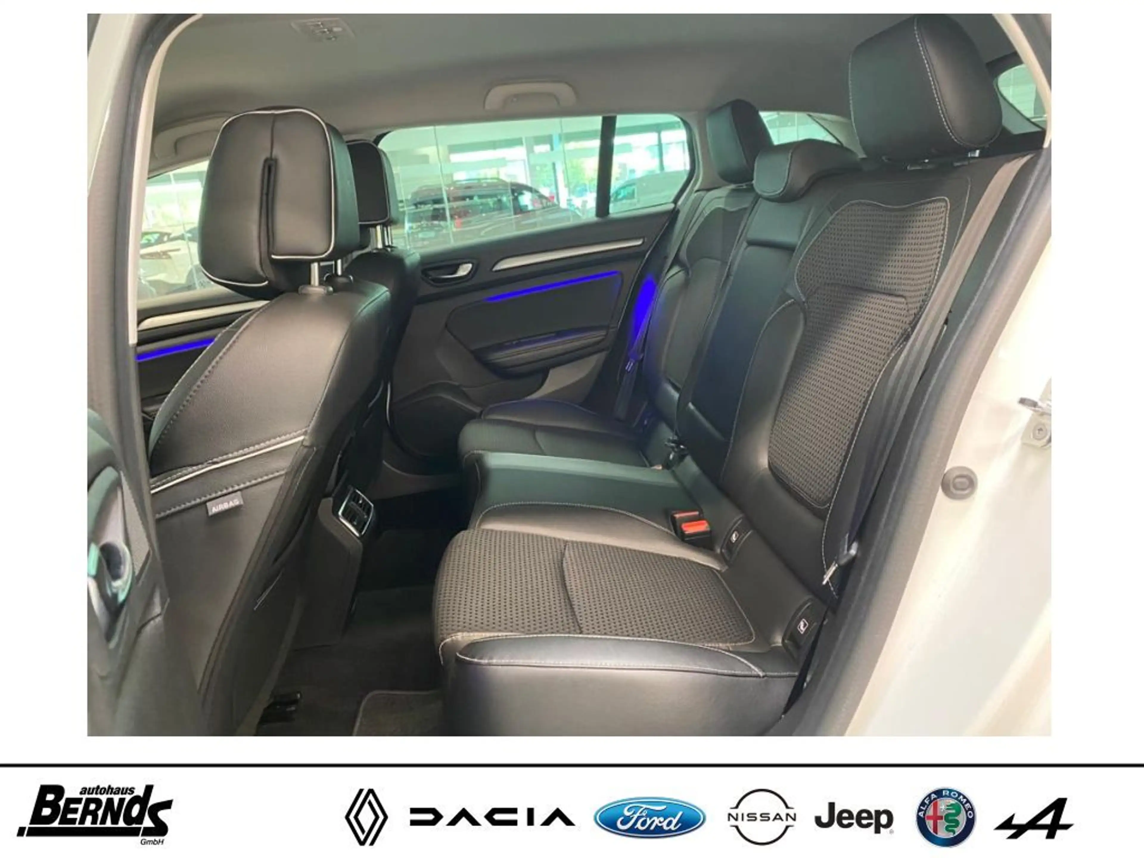 Renault Megane Grandtour TCe 140 GPF BOSE EDITION Easy-Parking — photo 8