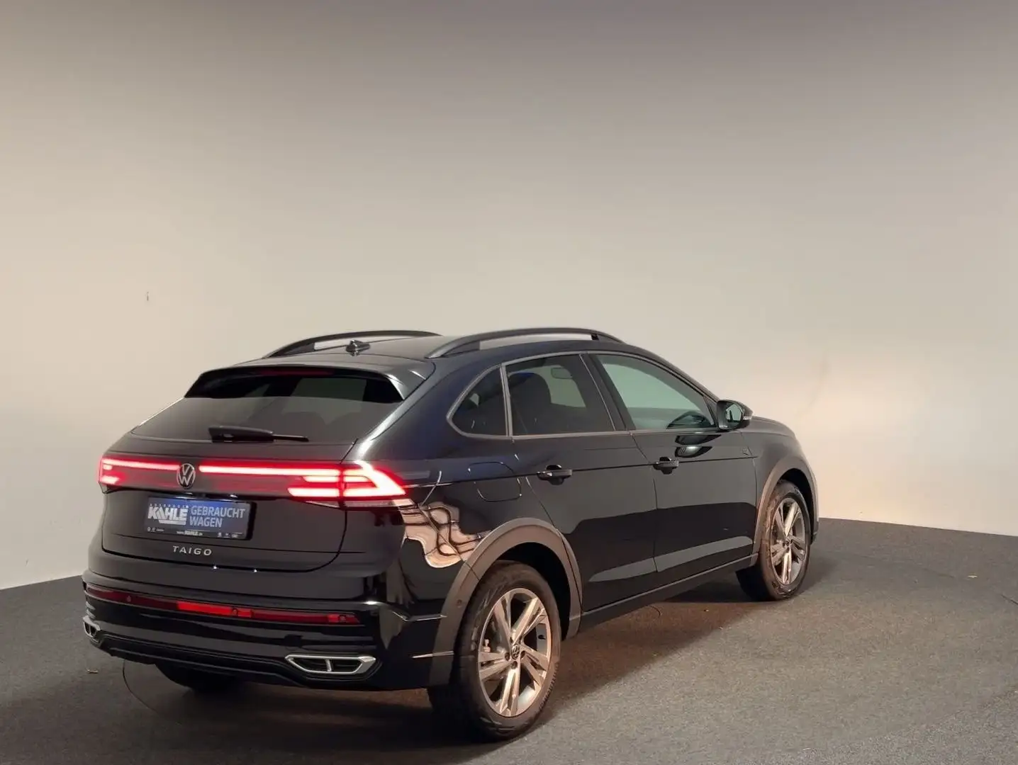 Volkswagen Taigo 1.0 TSI DSG R-Line Navi LED ACC SHZ Klima RFK App- Schwarz - 2