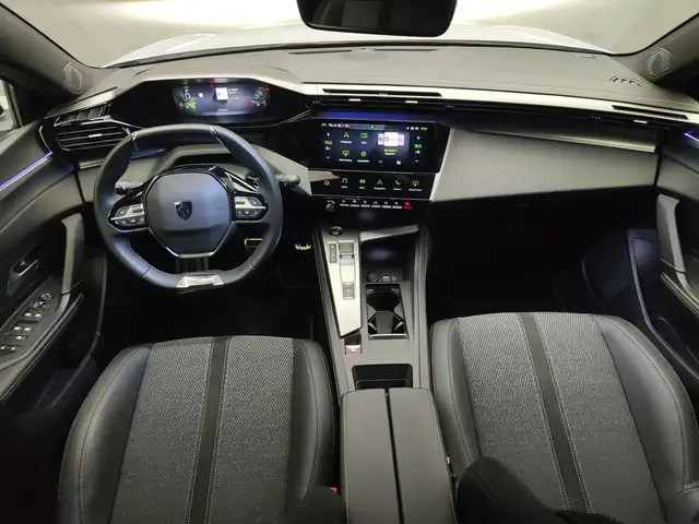 Peugeot 308 view 9