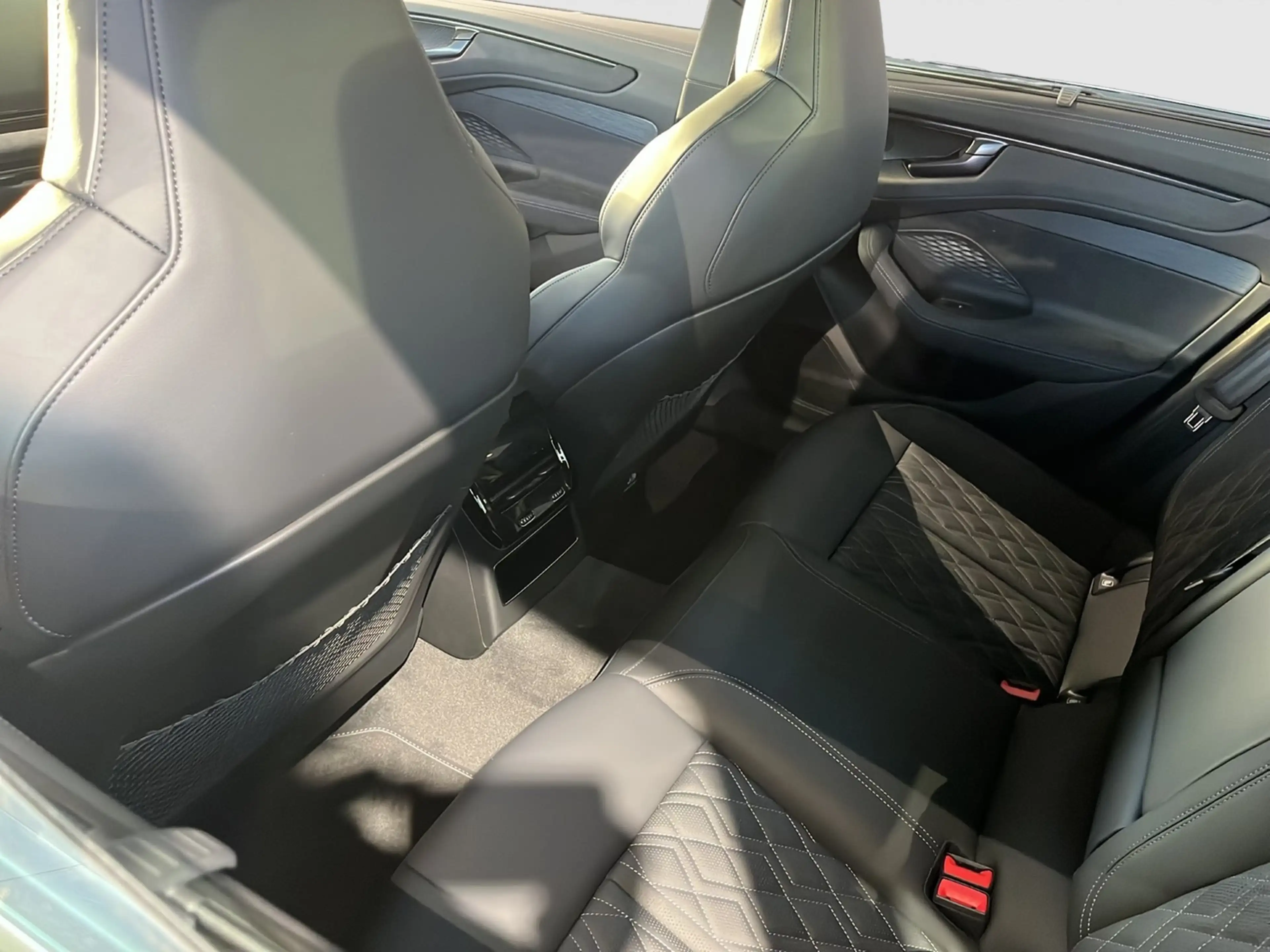 Audi A6 Limousine TDI quattro 150 kW S-line — photo 9