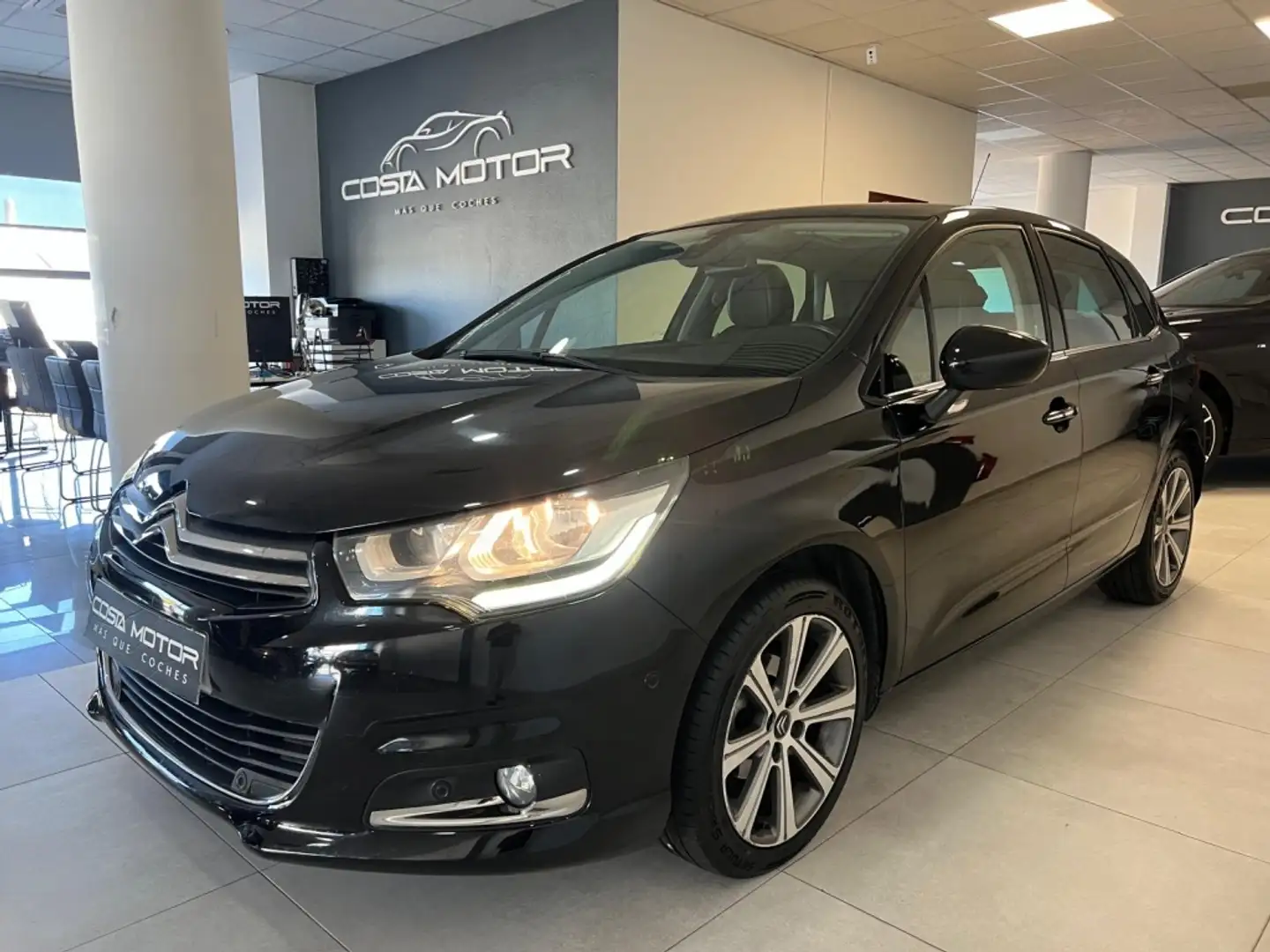 Citroen C4 1.2 PureTech Feel Edition 110 Negro - 1