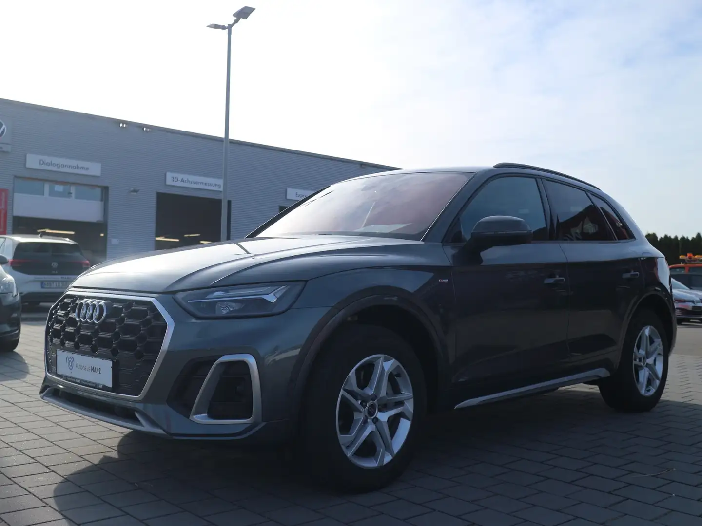 Audi Q5 50 TFSI e Quattro S-Line KLIMA LED NAVI ALU Grau - 2