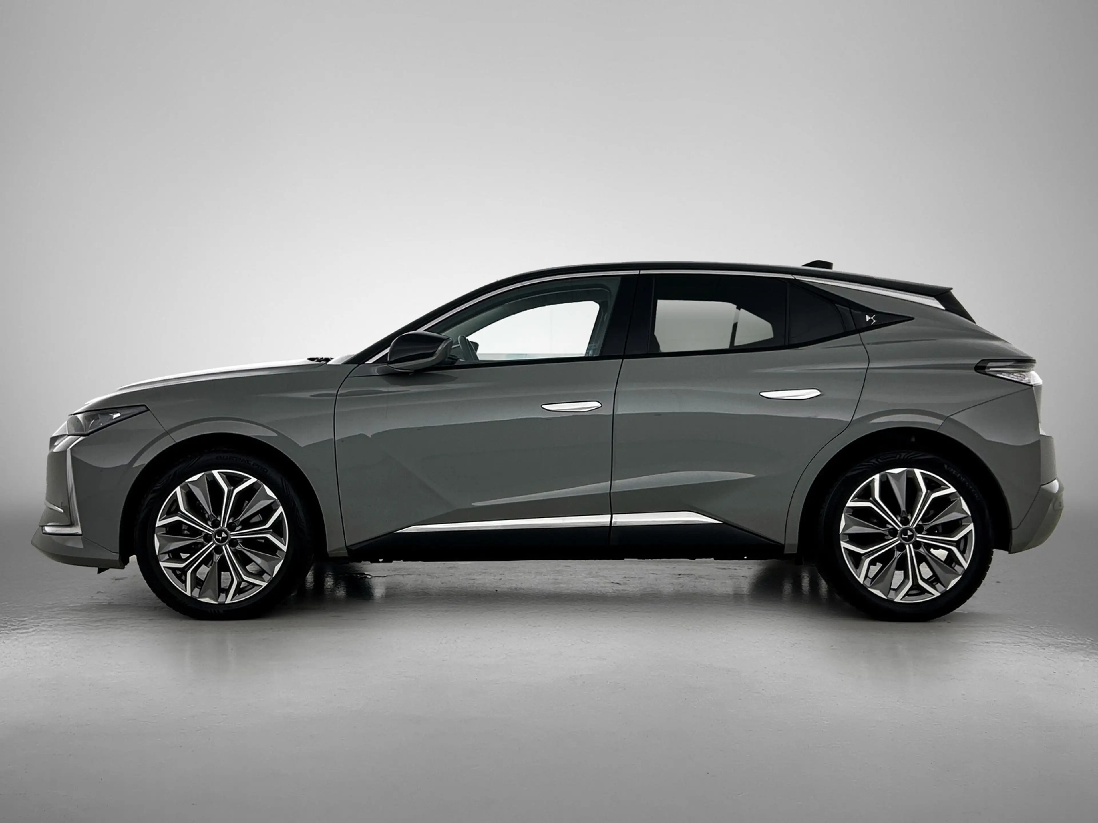 DS Automobiles DS 4 1.2 PureTech Bastille — photo 2