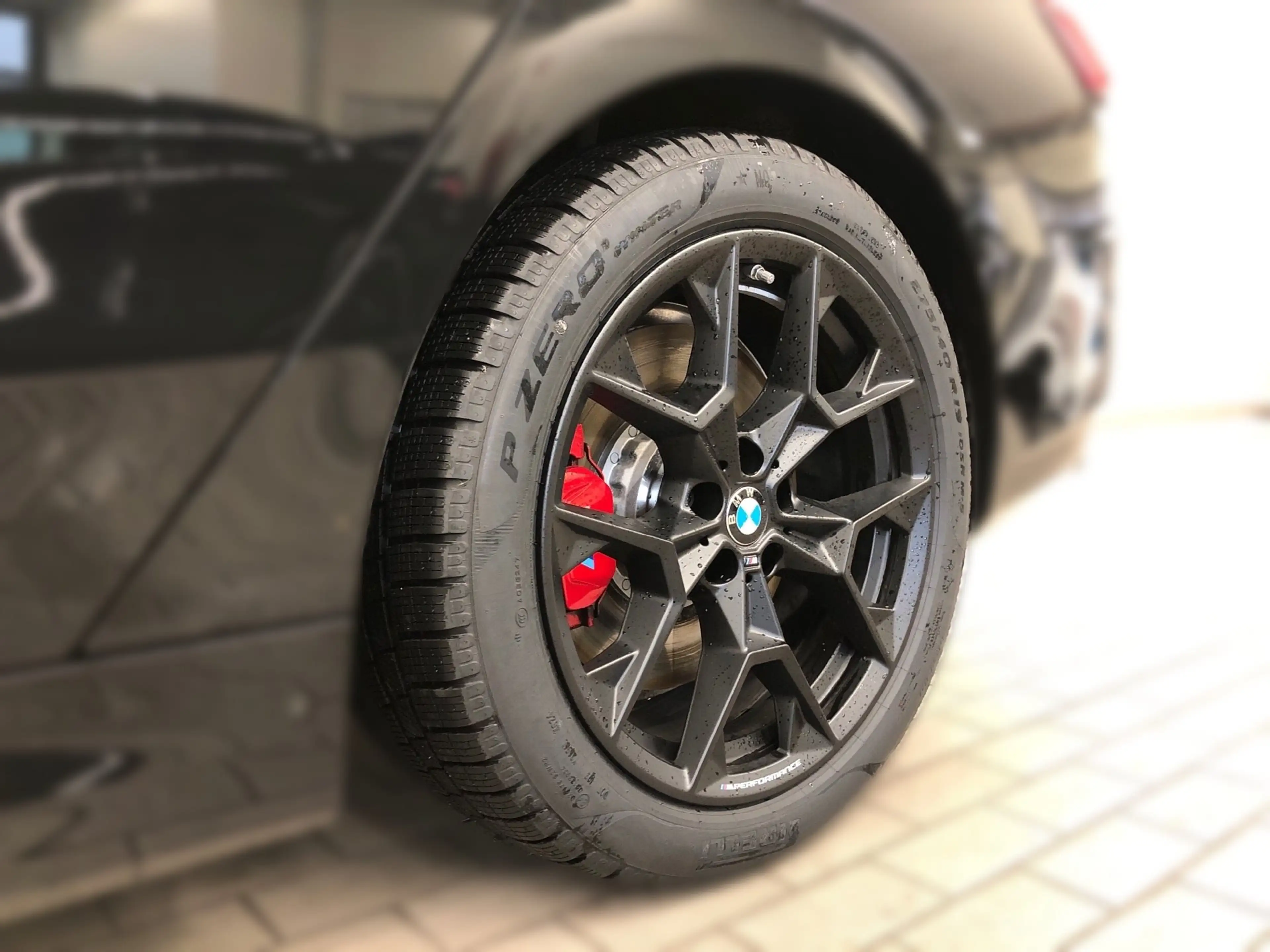BMW i5 M60 xDrive — photo 3