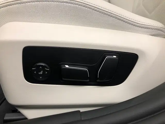 BMW i5 view 6