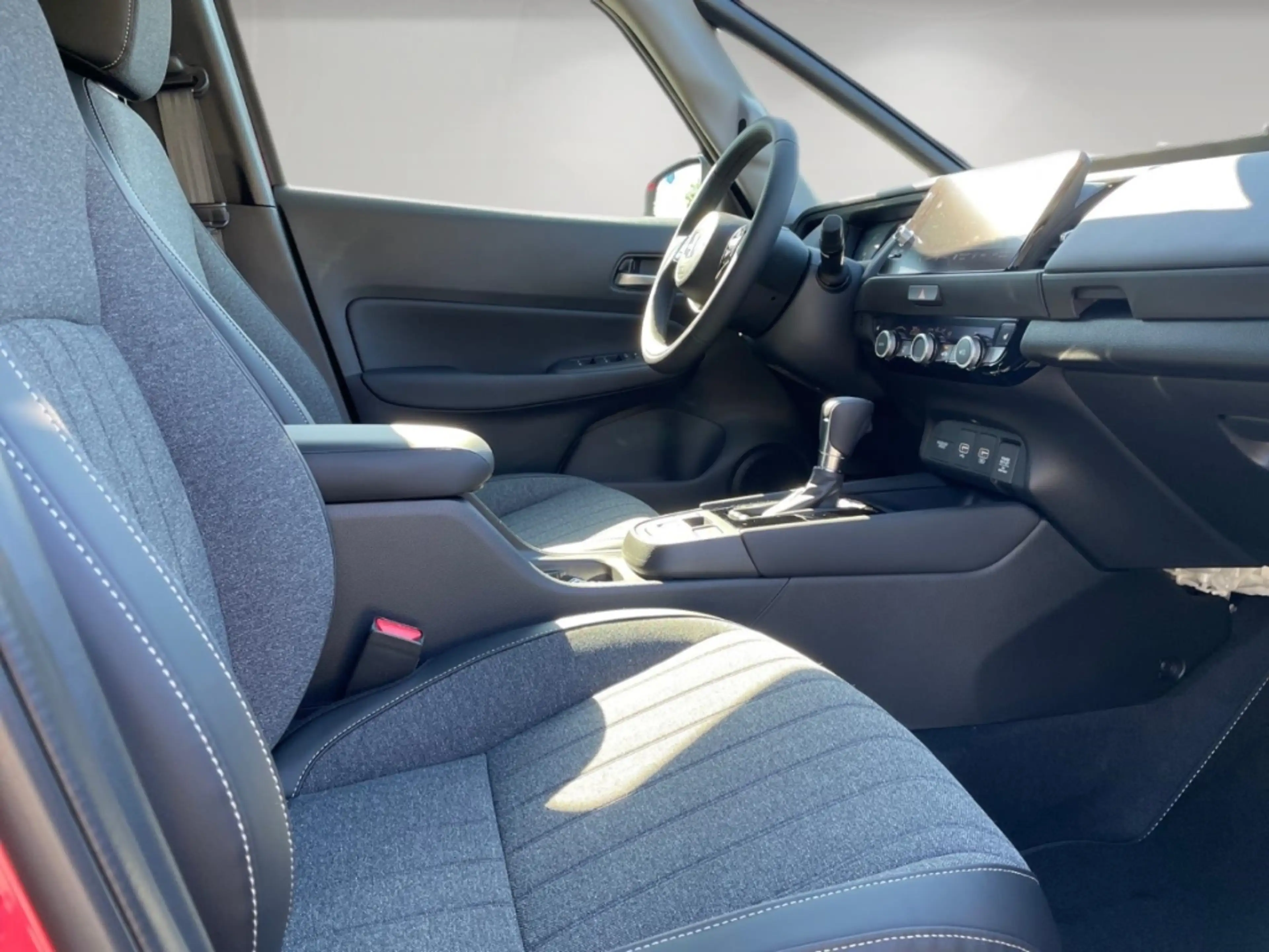 Honda Jazz Hybrid 1.5 e:HEV Advance To-Wi-Ass. Rückfahrkamera — photo 15