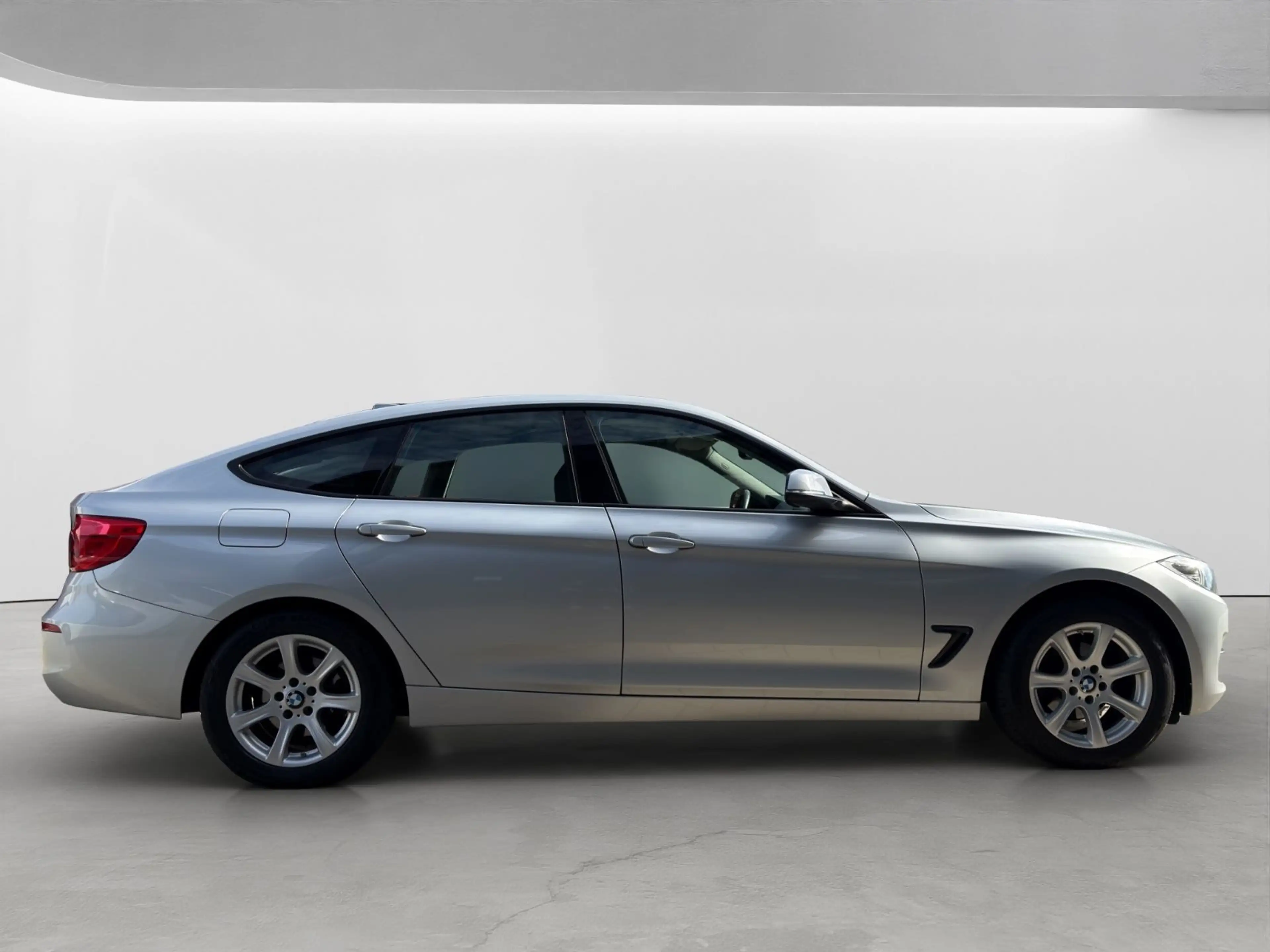 BMW 318 318 GranTurismo BMW SCHECKHEFT|2.HAND — photo 7