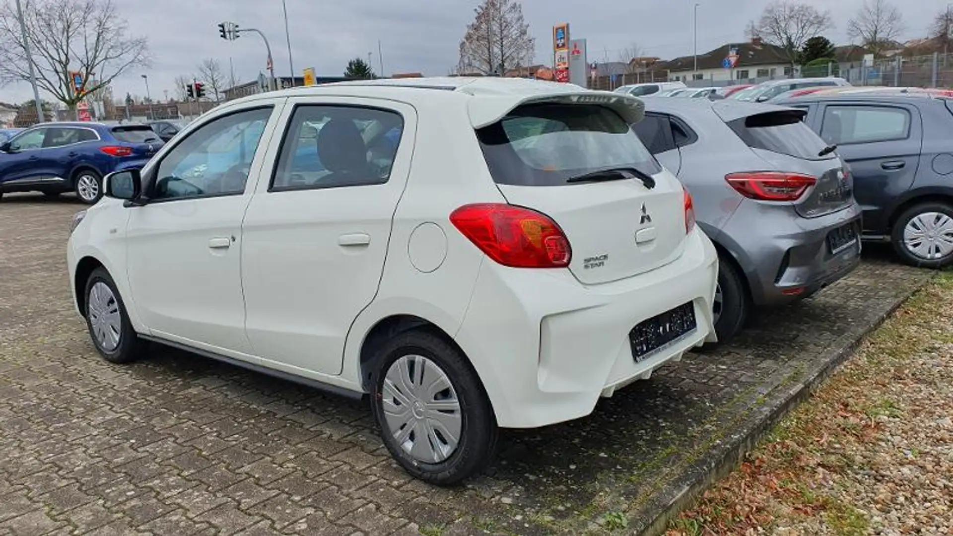 Mitsubishi Space Star Select 1.2 MIVEC 5-Gang Wit - 2