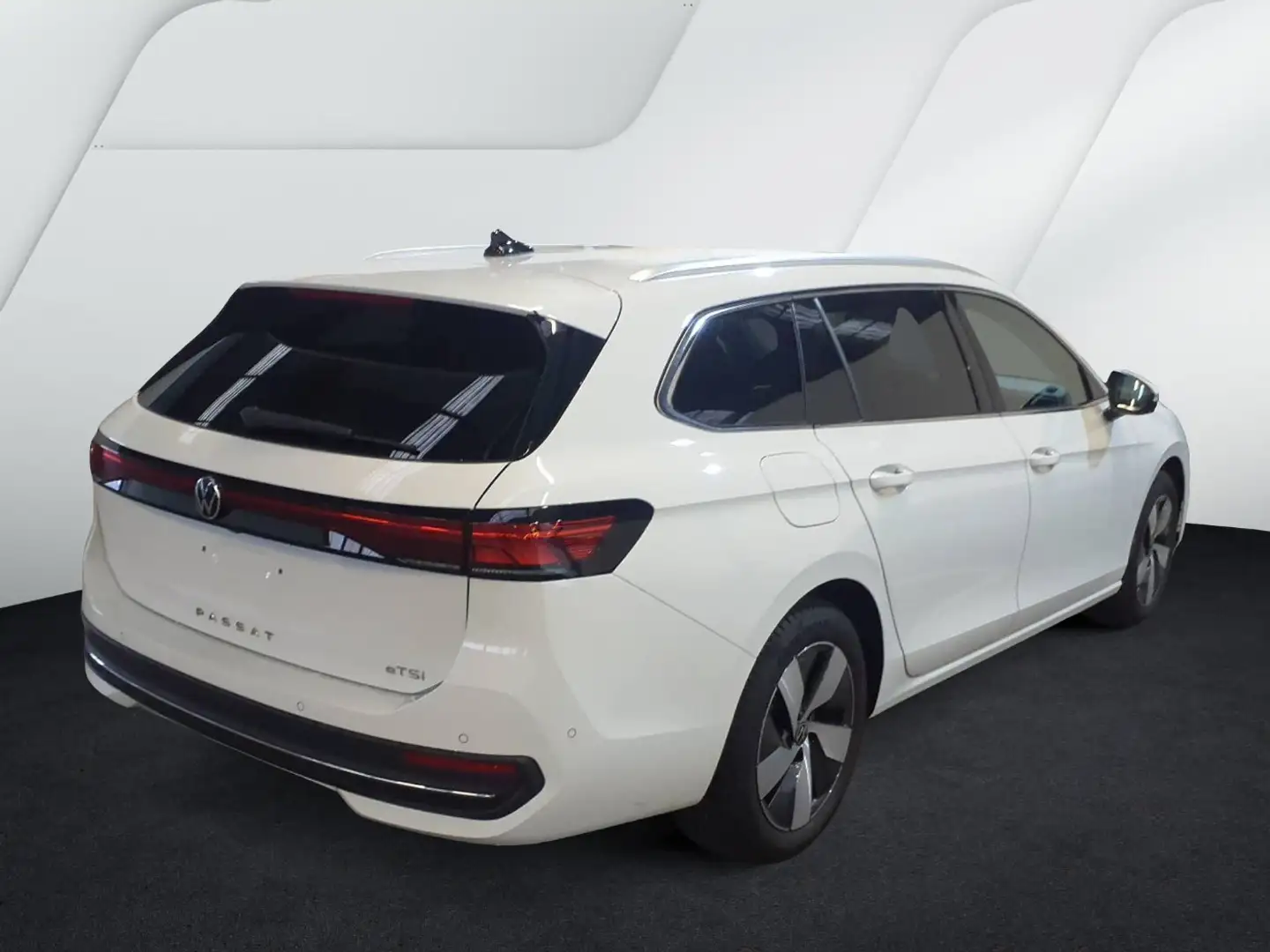 Volkswagen Passat Variant 1.5 eTSI DSG /AHK /IQ-DRIVE Weiß - 2