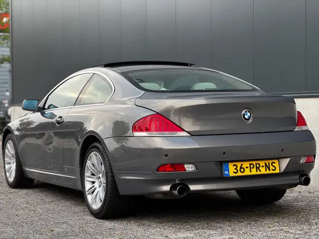 BMW 6 Series view 17