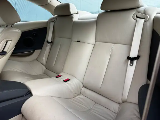 BMW 6 Series view 12