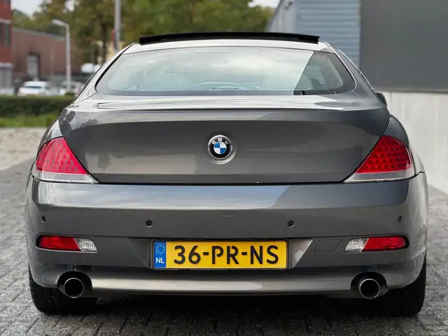 BMW 6 Series view 18