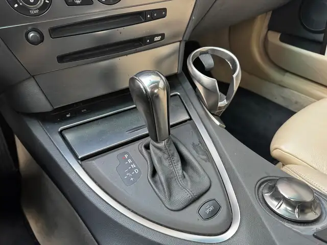 BMW 6 Series view 5
