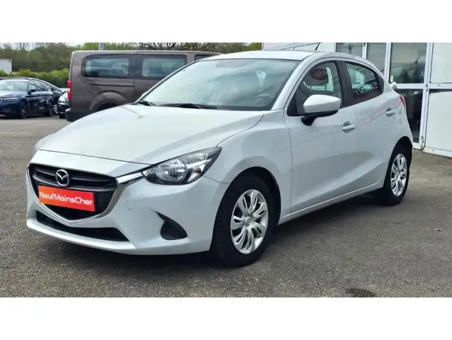 Mazda 2 view 2