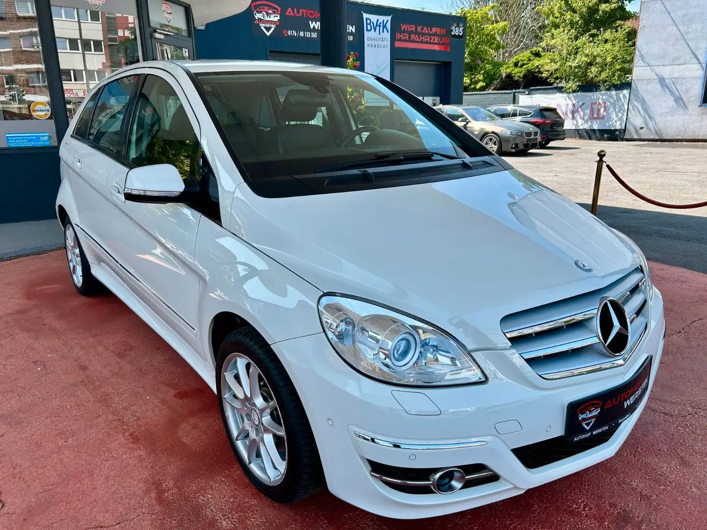 Mercedes-Benz B 200 Sport-Paket,, Leder,, Navi,,Klimaautomatik Білий - 1