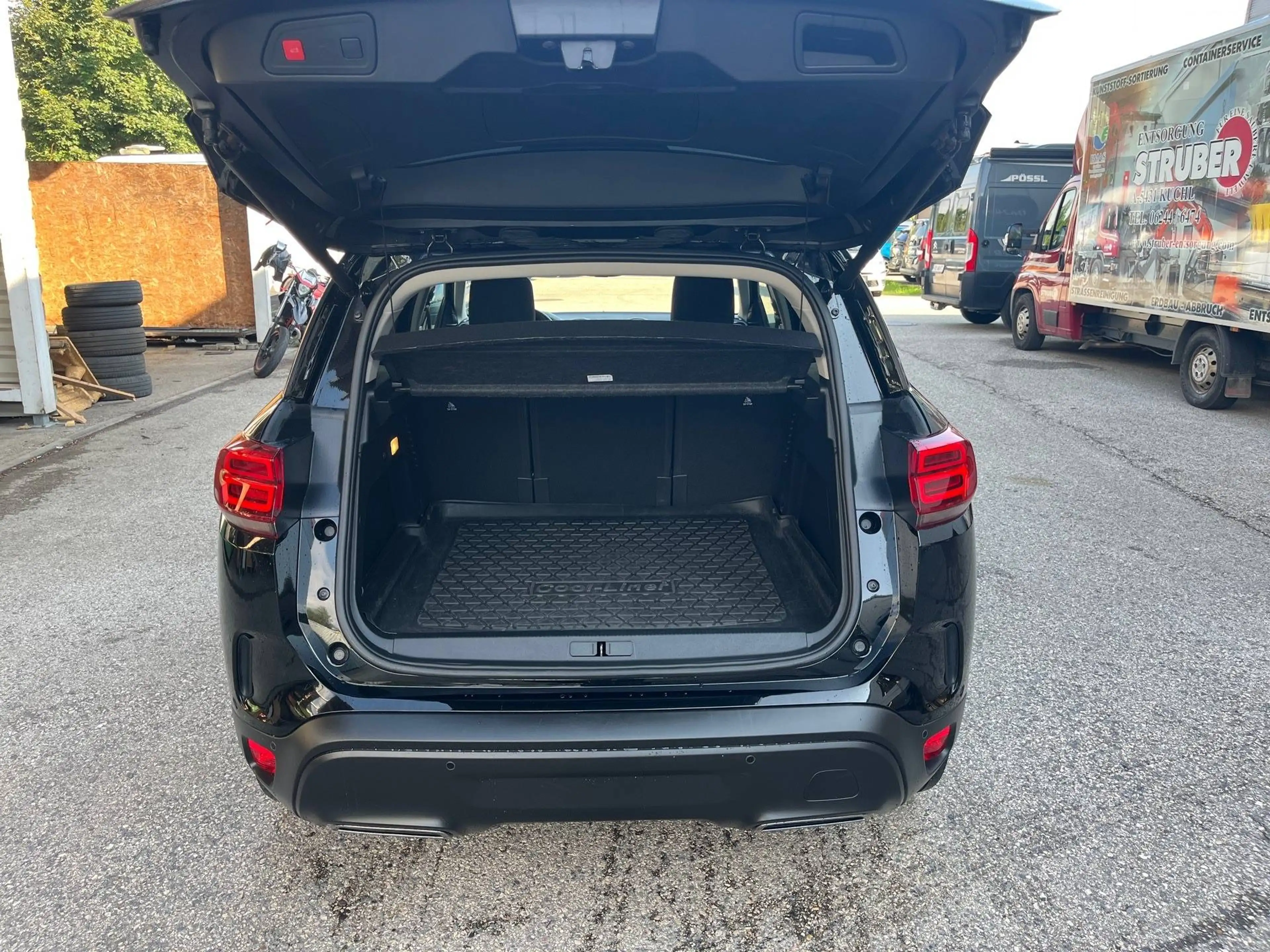 Citroen C5 Aircross Shine Hybrid — photo 12