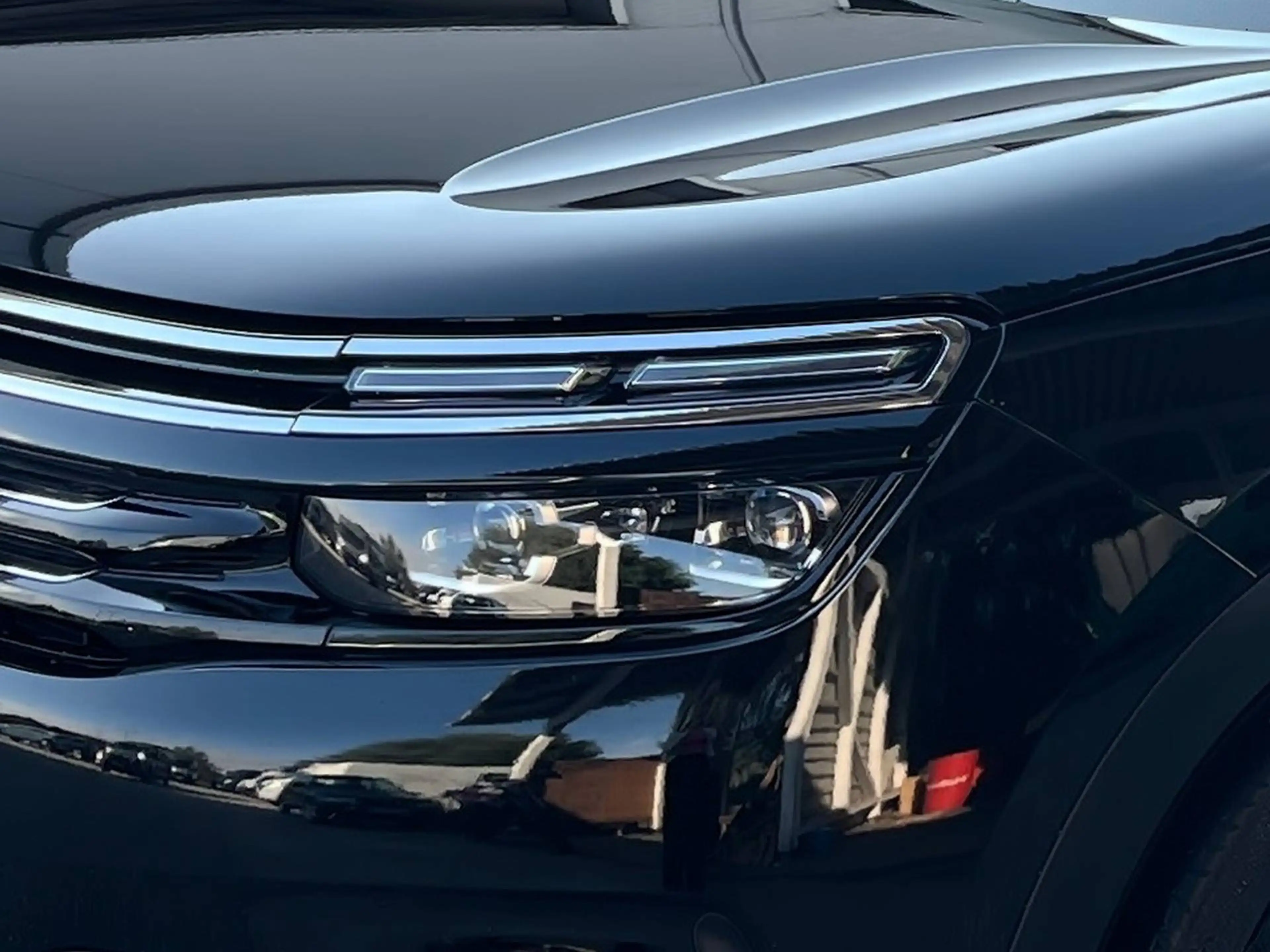 Citroen C5 Aircross Shine Hybrid — photo 3