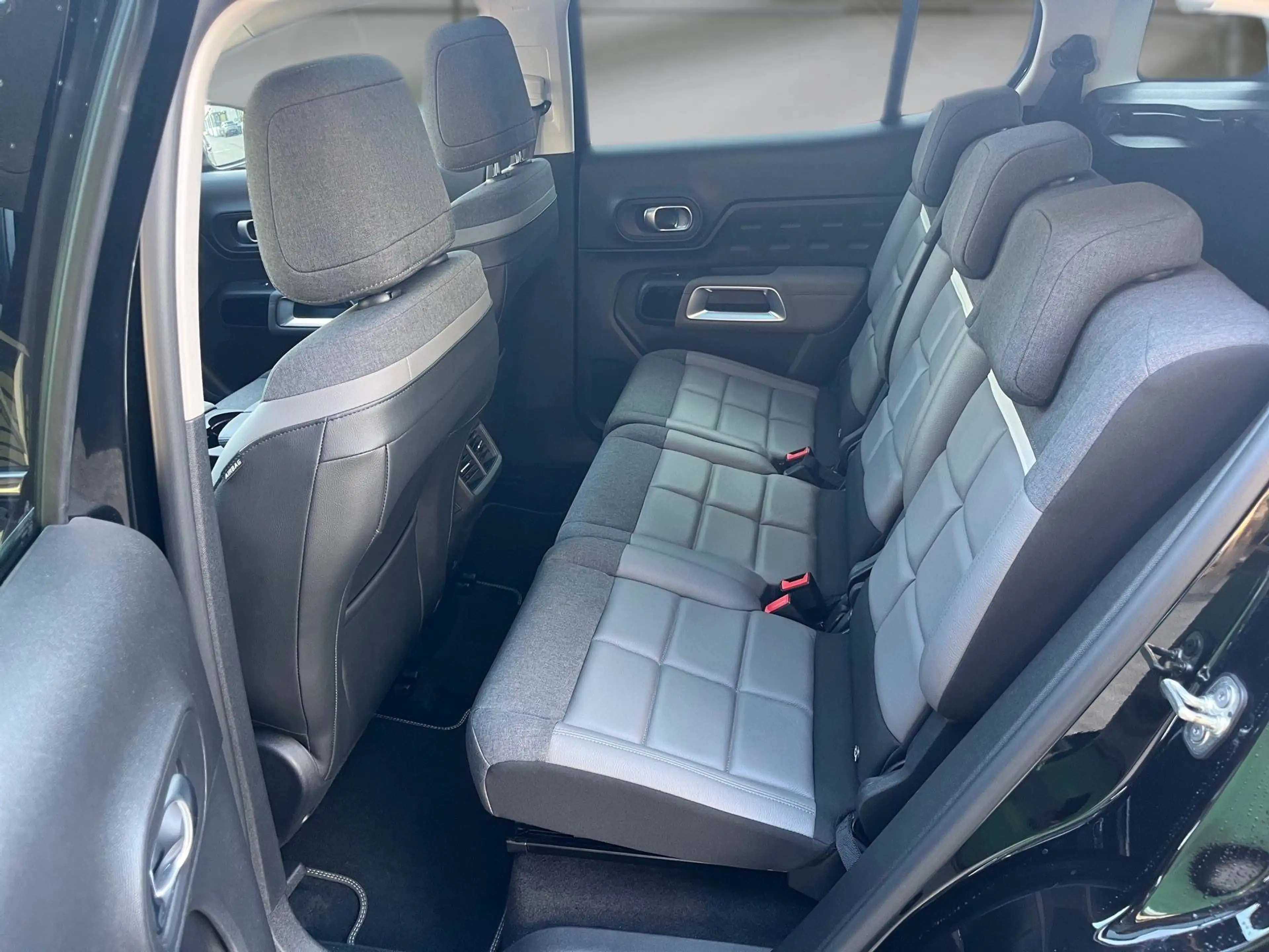 Citroen C5 Aircross Shine Hybrid — photo 8