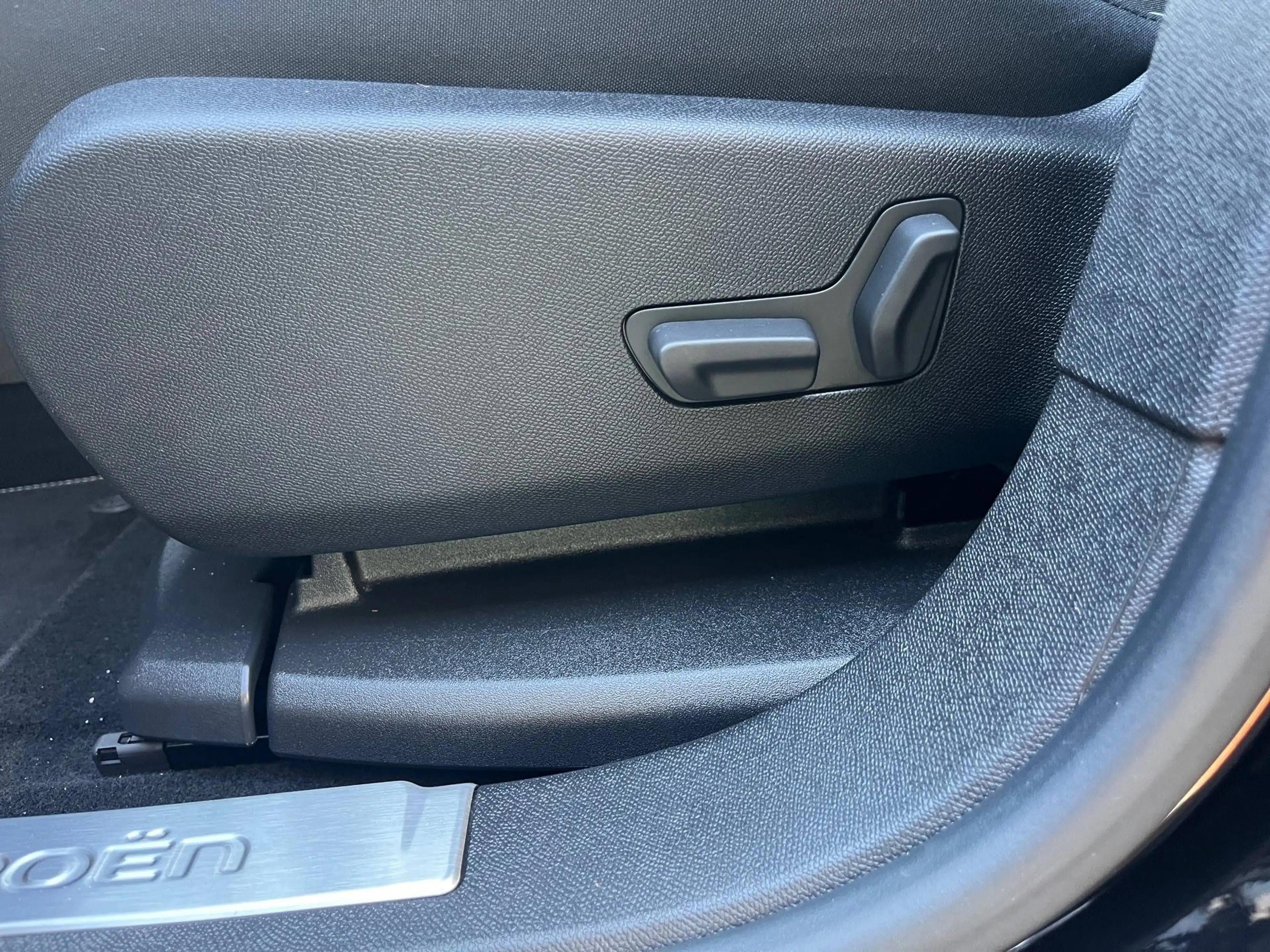 Citroen C5 Aircross Shine Hybrid — photo 7