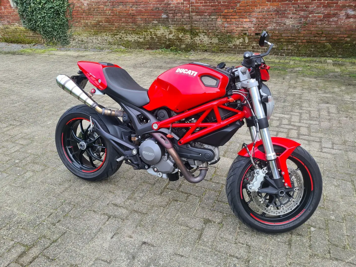 Ducati Monster 796 abs Kırmızı - 1