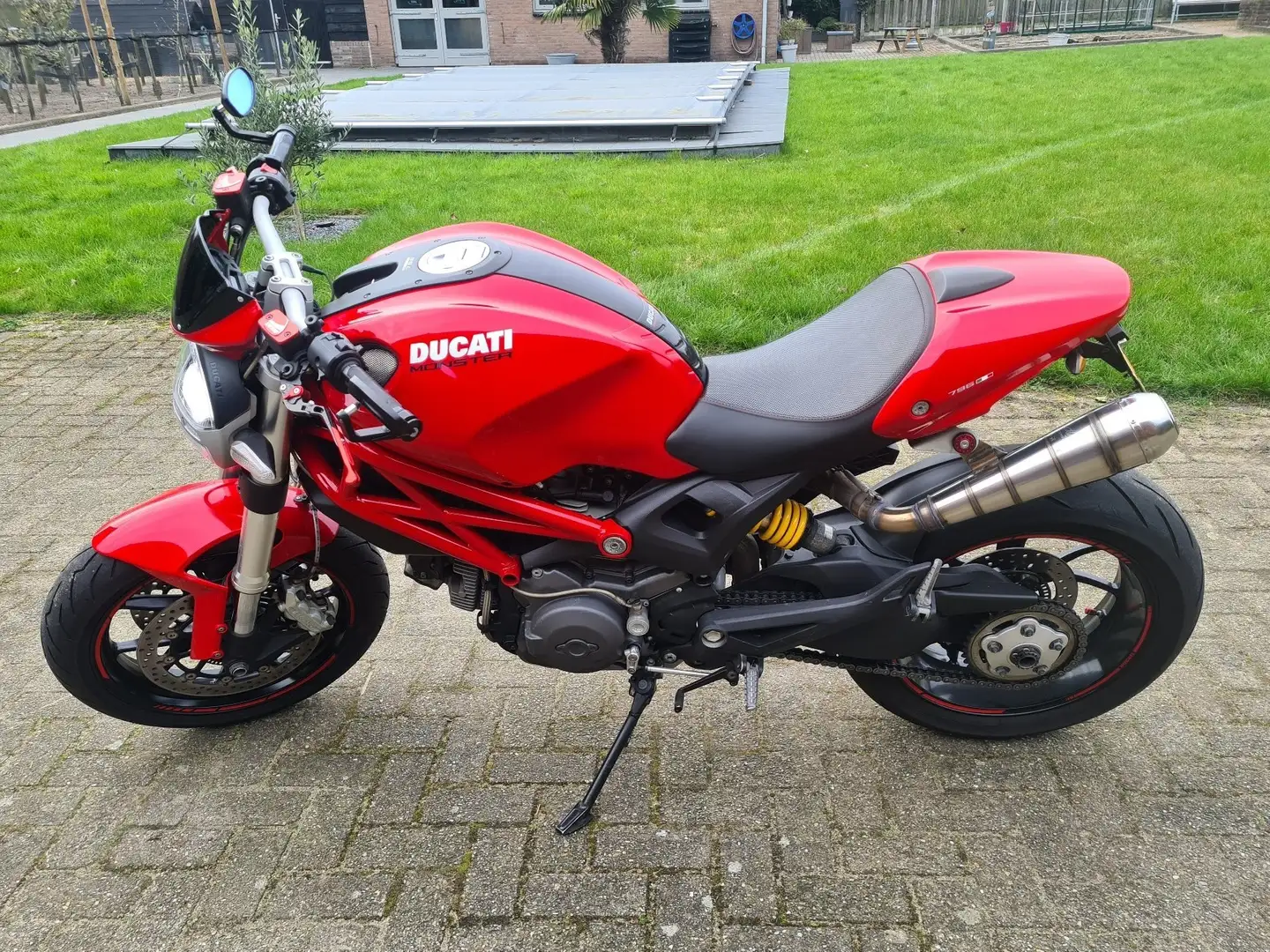 Ducati Monster 796 abs Červená - 2